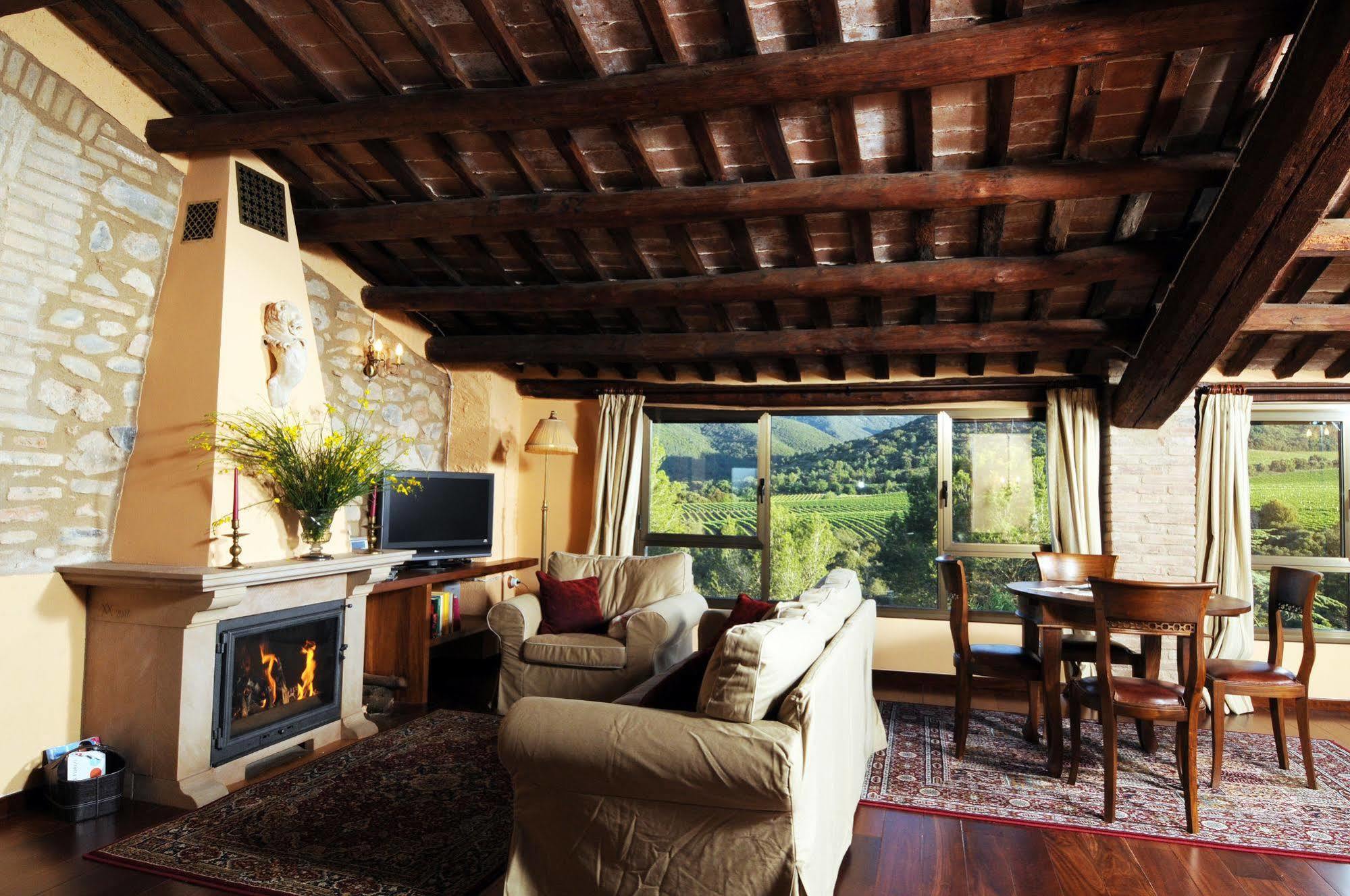 Apartmán Castell De Riudabella Vimbodi I Poblet Exteriér fotografie