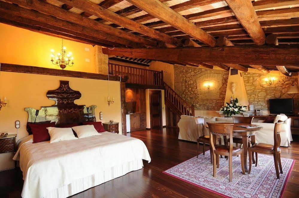 Apartmán Castell De Riudabella Vimbodi I Poblet Exteriér fotografie